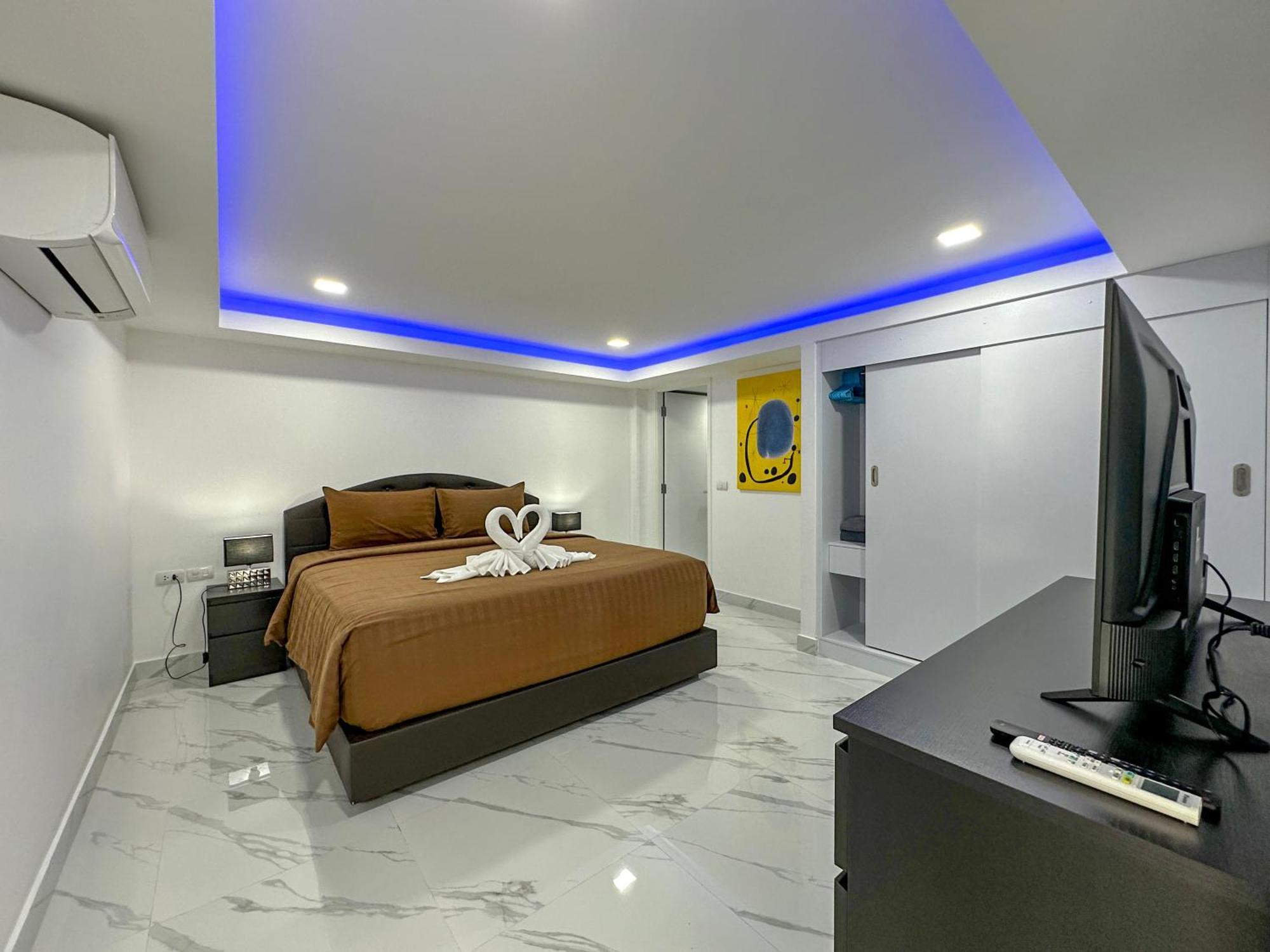 Stunning Beachfront View Luxurious Apartment 40 Джомтьен Экстерьер фото