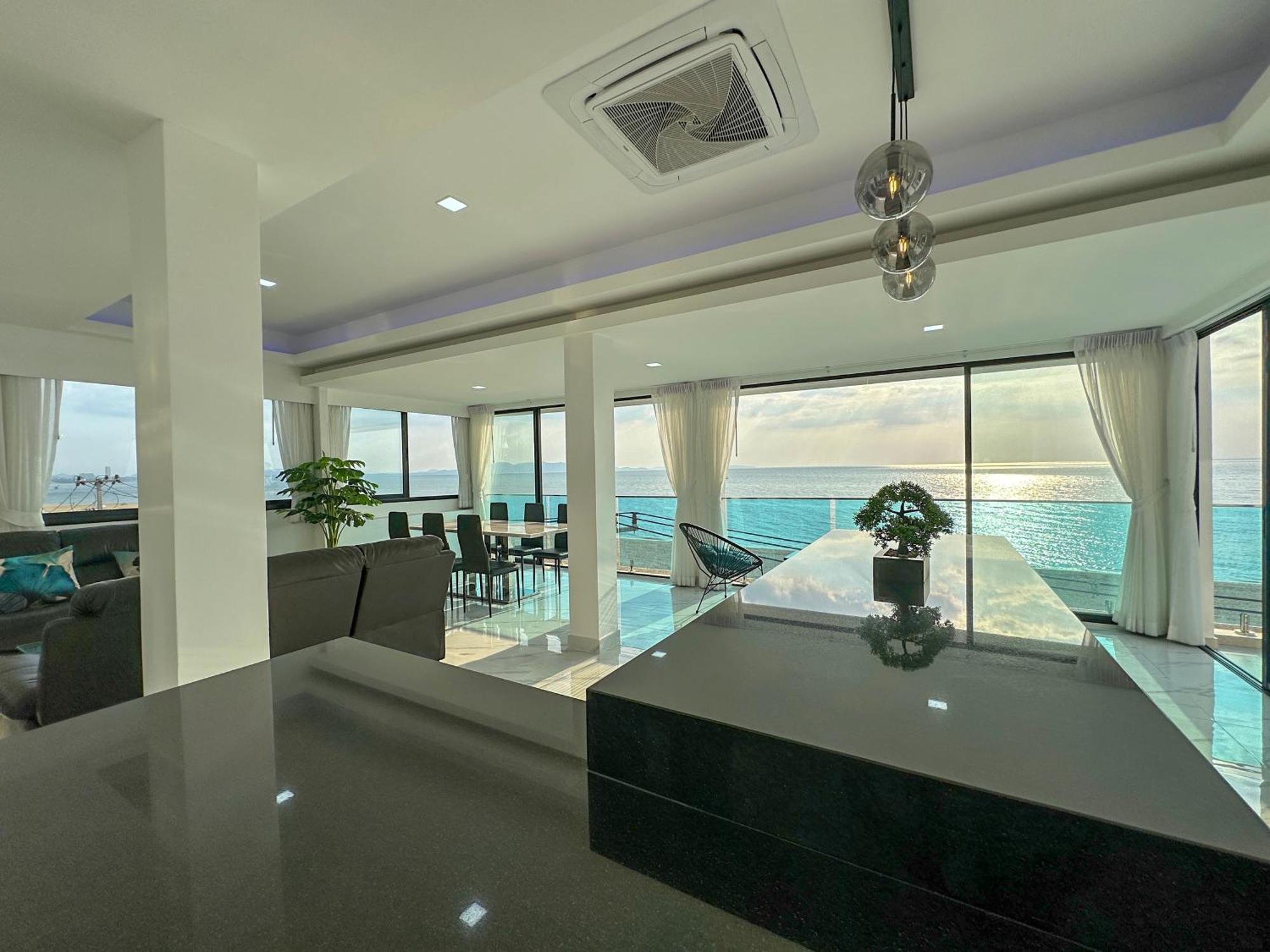 Stunning Beachfront View Luxurious Apartment 40 Джомтьен Экстерьер фото