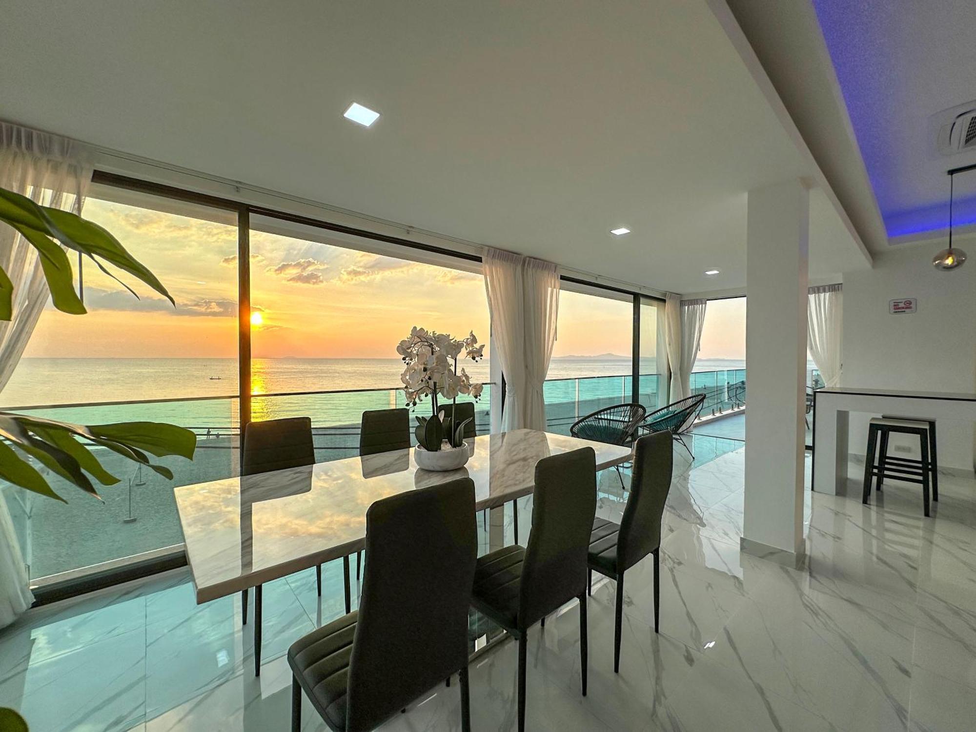 Stunning Beachfront View Luxurious Apartment 40 Джомтьен Экстерьер фото