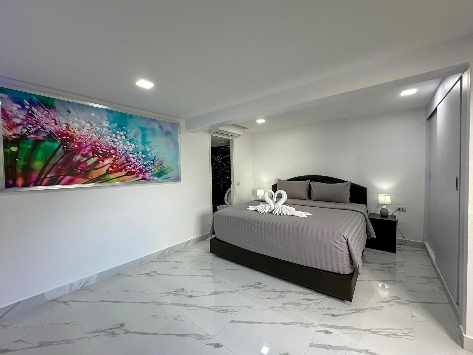 Stunning Beachfront View Luxurious Apartment 40 Джомтьен Экстерьер фото