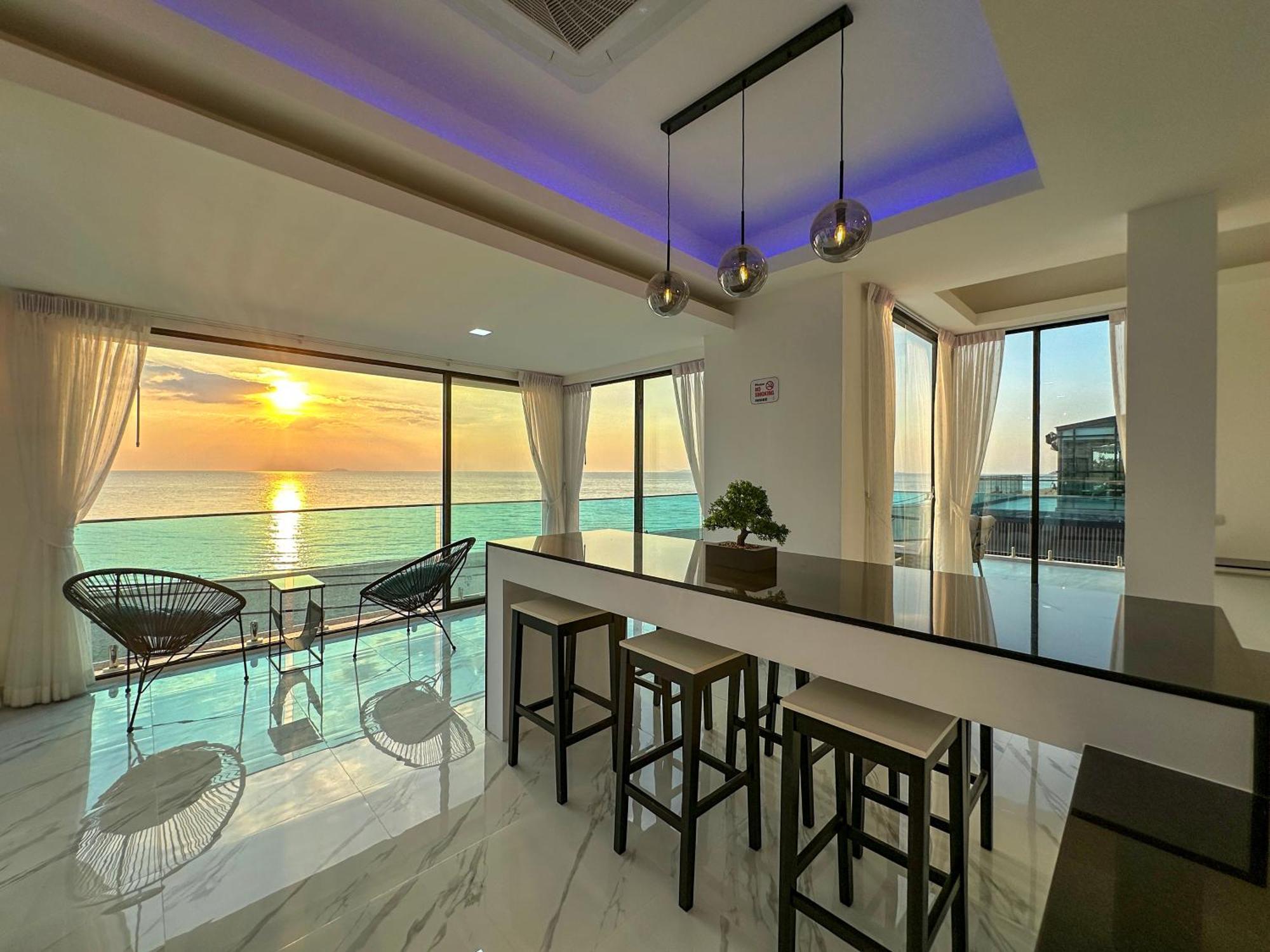 Stunning Beachfront View Luxurious Apartment 40 Джомтьен Экстерьер фото